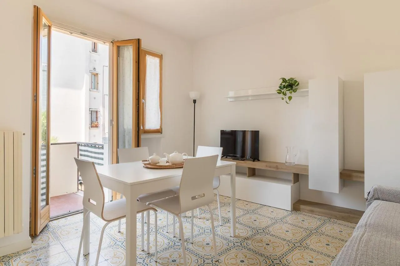 Sandy Azzurro By Garda Fewo Toscolano Maderno Apartment